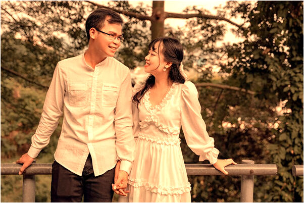 夢到們見別人在狂笑是什麼意思_周公解夢官網