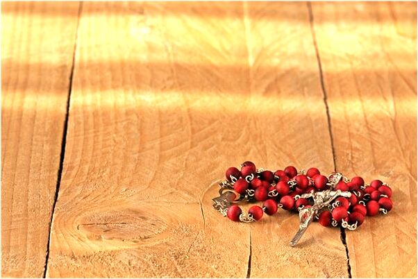 夢到了豪宅被船頭撞入會是什麼預兆_周公解夢官網