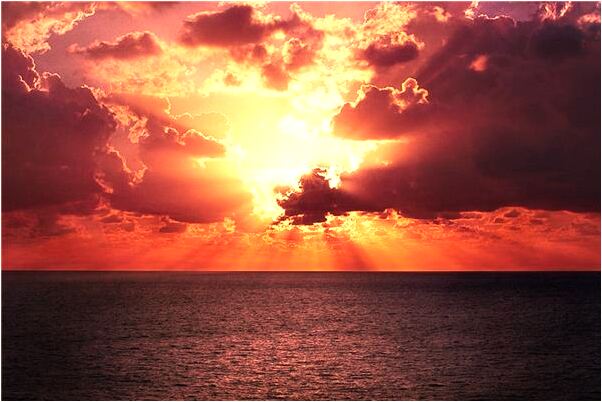 夢到了在積水的地面往東走有什麼預示嗎_周公解夢官網