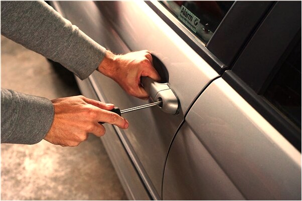 夢見別人掉入懸崖是好事還是壞事_周公解夢官網