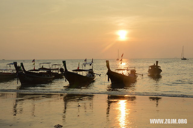 夢見別人看不起自己_周公解夢夢到別人看不起自己是什麼意思_做夢夢見別人看不起自己好不好_周公解夢官網