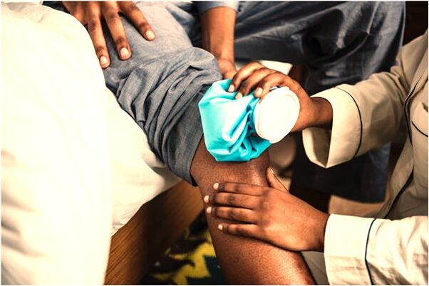 夢見和別人坐火車怎么說_周公解夢官網