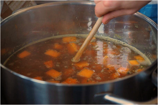 夢到女朋友的媽媽給我布置婚房預示什麼_周公解夢官網