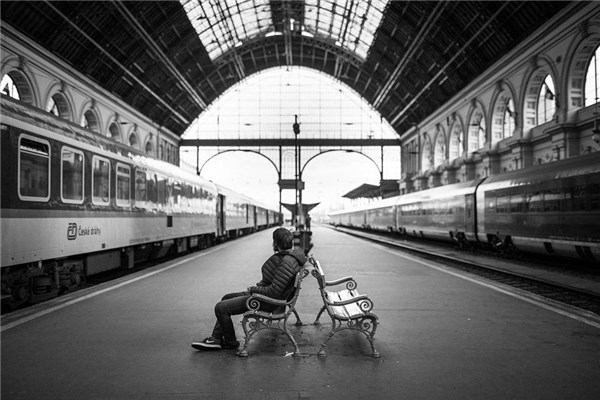 夢見送站是什麼意思_周公解夢