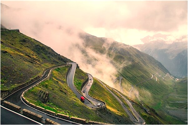 夢見掉茅坑裡出不來有什麼預示嗎_周公解夢官網