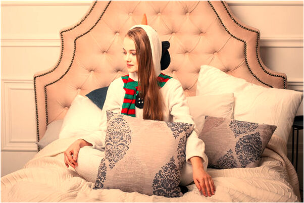 夢見和一美女做愛啥意思_周公解夢官網