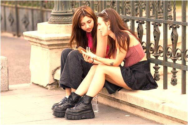 夢到了曾哥叫我分枇杷給別人是好事還是壞事_周公解夢官網