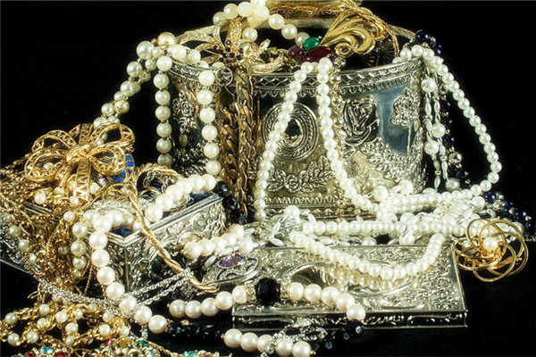 夢到珠寶項鍊有什麼意思嗎_周公解夢