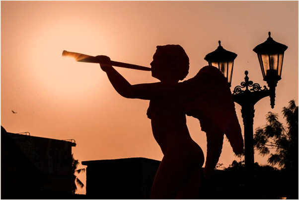 夢到在屋內敲掉馬蜂窩意味著什麼_周公解夢官網