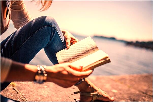 夢到了水裡被青蛙托預兆了什麼嗎_周公解夢官網