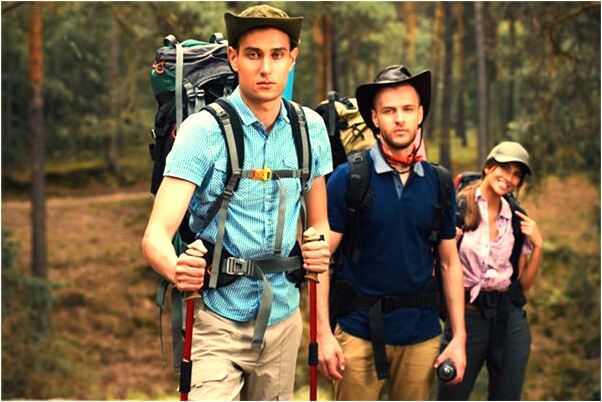 夢到光著身子在大江里游泳預示什麼_周公解夢官網