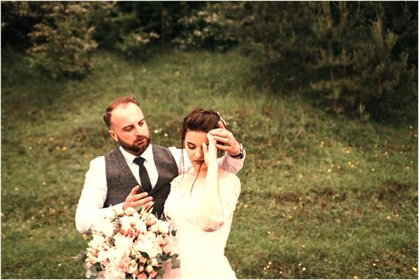 夢見下大雨打傘是什麼意思_周公解夢官網