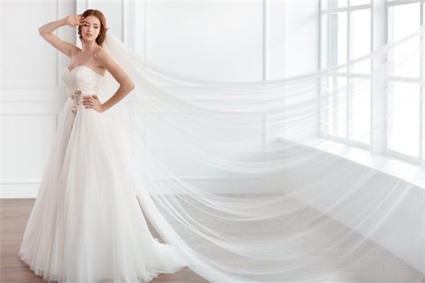 夢見別人穿婚紗_周公解夢