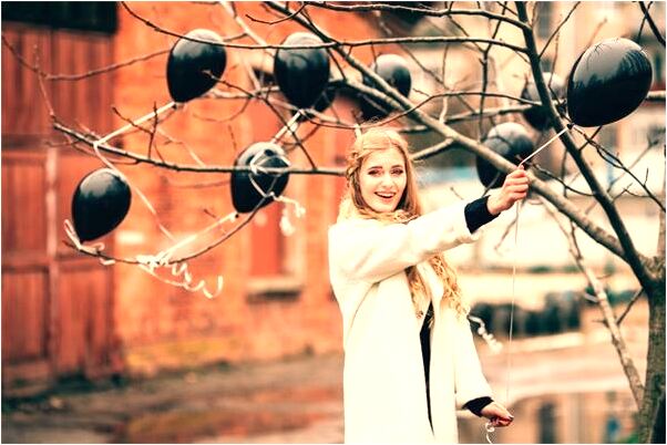 夢到自己銀行卡有一萬二是啥意思_周公解夢官網