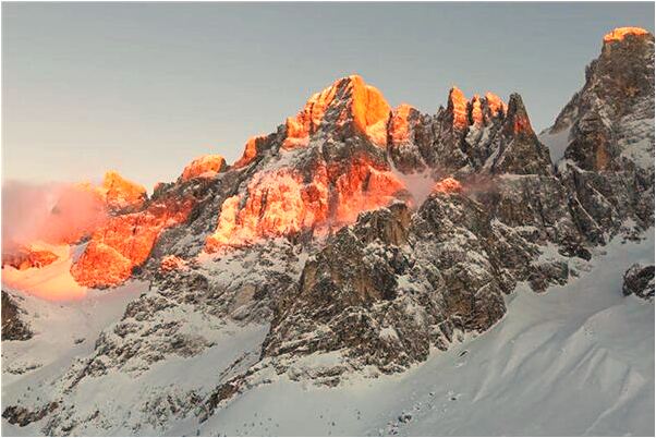 夢到了衝出地球預示了什麼_周公解夢官網