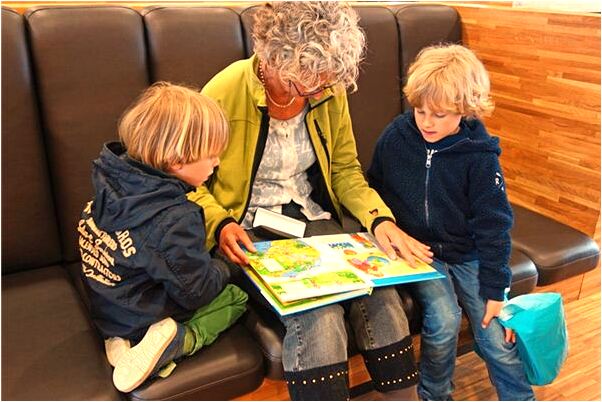 夢到和獅子一起比爬樹是什麼兆頭_周公解夢官網