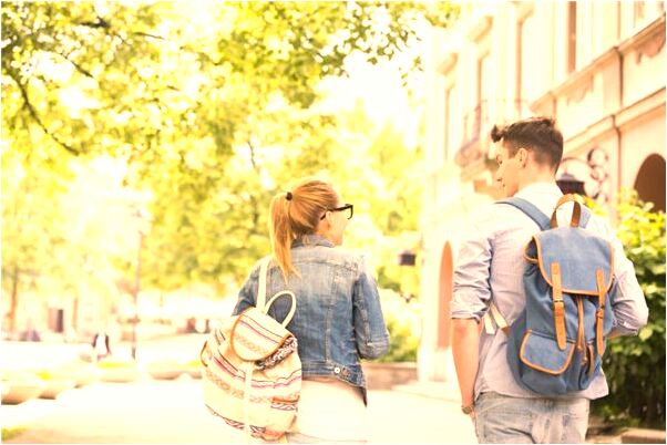 夢到蜻蜓叮我眼睛好不好_周公解夢官網