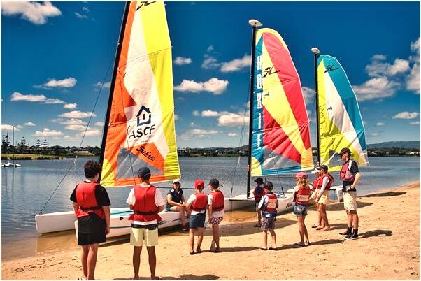 夢到陌生人躺在自己床上睡覺有什麼寓意嗎？_周公解夢官網