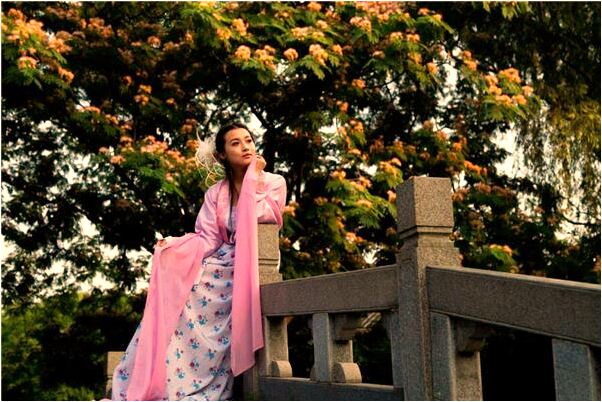 夢到了自己喜歡的人照顧我是凶兆還是吉兆_周公解夢官網