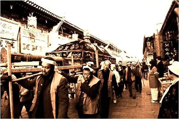 夢見死了的小女孩要報復我是咋回事_周公解夢官網