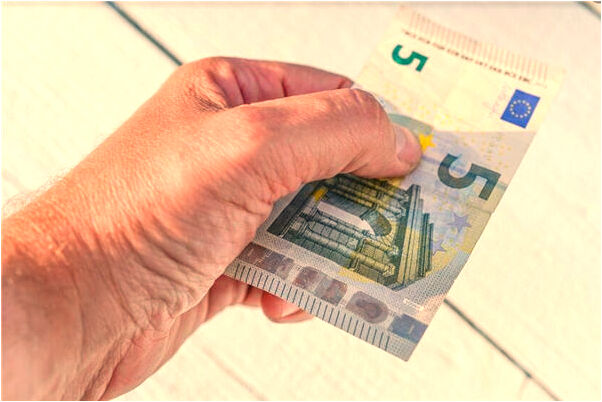 夢到在陌生的樓內找回兒子筆記是吉兆嗎?_周公解夢官網