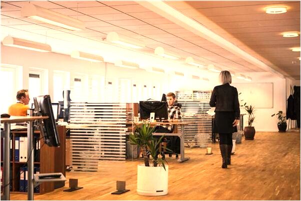 夢到了與人結伴而行預示什麼_周公解夢官網