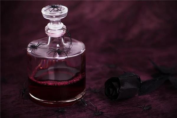 夢到好多血_周公解夢