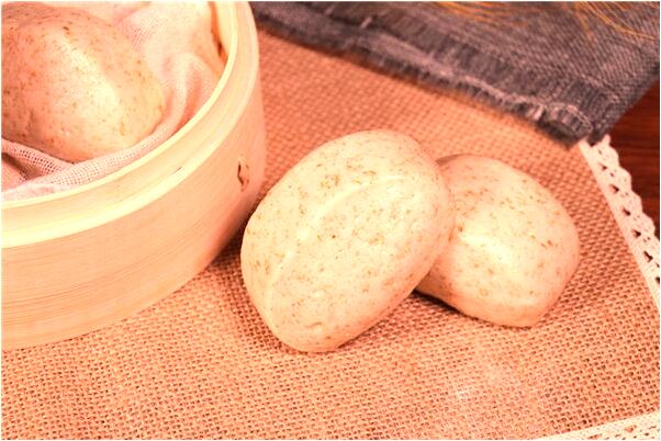 夢見女人吃藥好不好_周公解夢官網