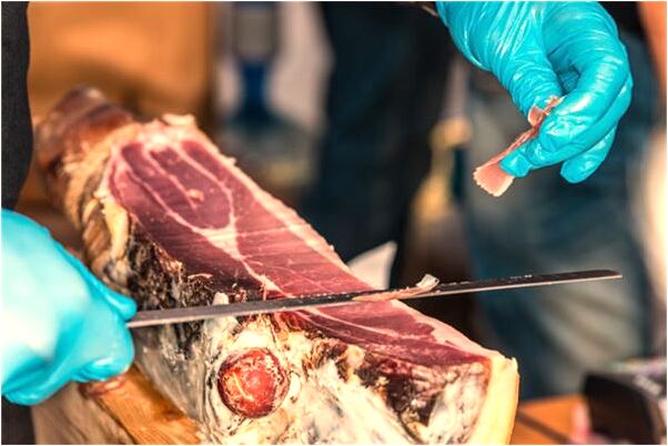 夢到了掉進泥土地了什麼預兆_周公解夢官網