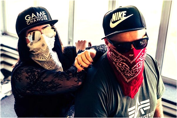 夢見殺蛇留蛇頭怎么回事_周公解夢官網