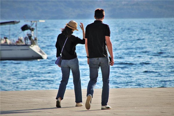 夢到了老公和妹妹會是什麼預兆_周公解夢