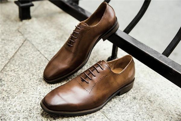 夢見鞋底裂開_周公解夢