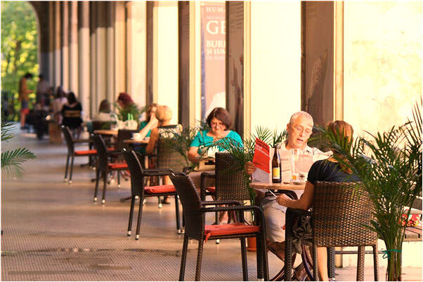 夢見和好朋友吵架不理怎么回事_周公解夢官網