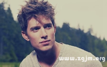 容易忽視女友的星座男人_十二星座