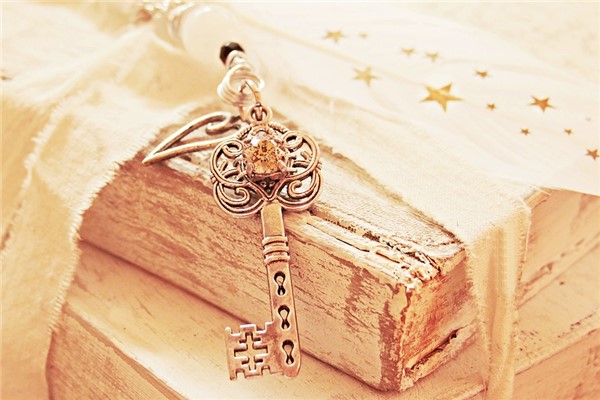 夢到了拾鑰匙是吉兆嗎?_周公解夢