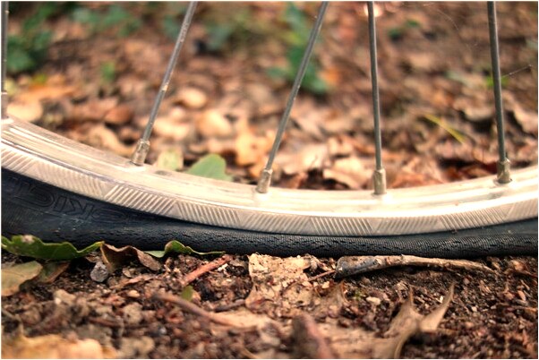 夢見下雨屋子漏雨接雨水會怎么樣_周公解夢官網
