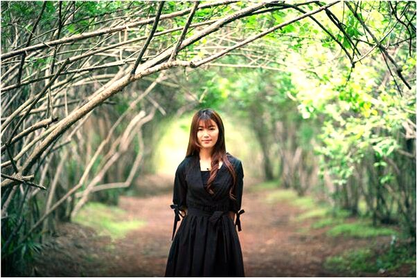 夢見一個女的在念詩燒詩會是什麼預兆_周公解夢官網