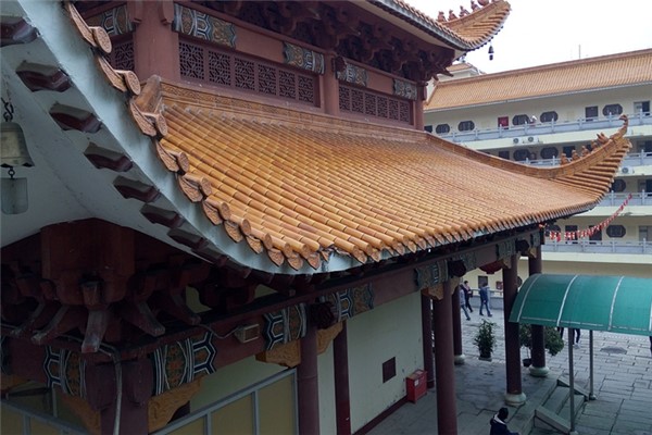 夢見屋檐下預示了什麼_周公解夢