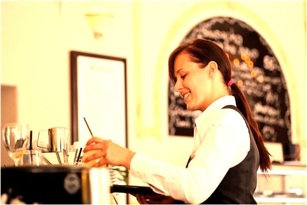 夢到飯吃的好飽會怎么樣_周公解夢官網