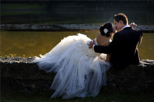 夢見白事和喜事是什麼徵兆_周公解夢