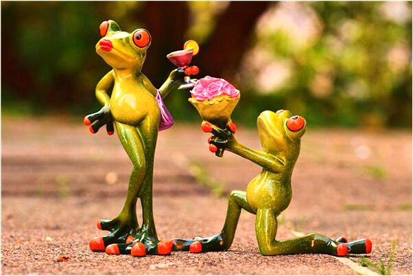 夢到了別人送我一隻小了的藍色鞋是吉兆嗎?_周公解夢官網