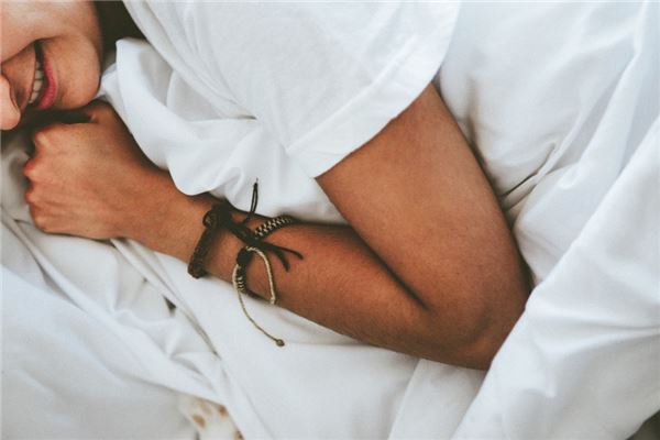 夢見自己斷臂有什麼寓意嗎_周公解夢