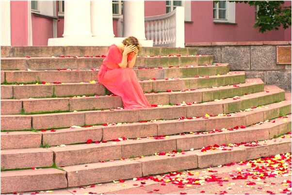 夢到了溝里有水是什麼徵兆_周公解夢官網