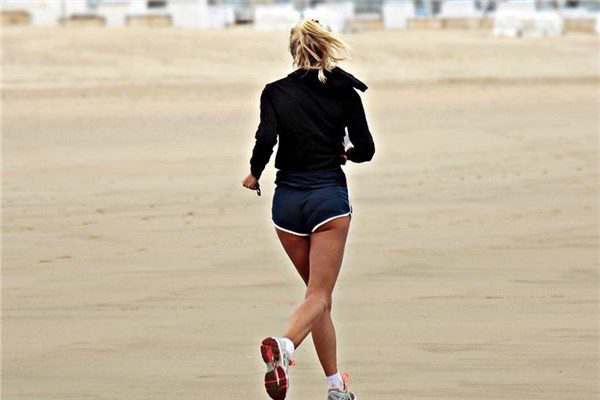 夢到了雨中跑會怎麼樣_周公解夢