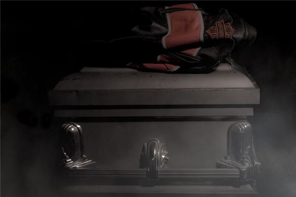 夢見死人棺材_周公解夢