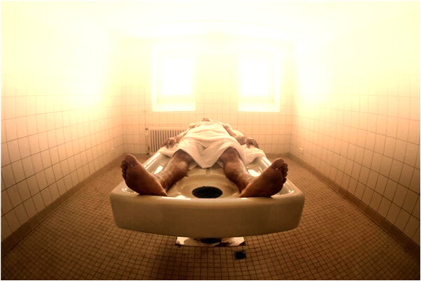 夢到大坑裡石頭和磚頭是什麼徵兆_周公解夢官網