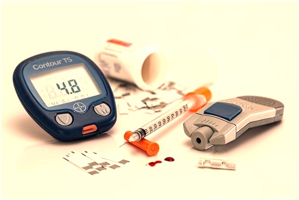 夢到了自己打一把好大的傘的預兆_周公解夢官網