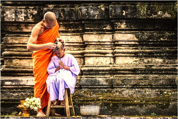 夢到了別人說像母親的遺像代表著什麼_周公解夢官網