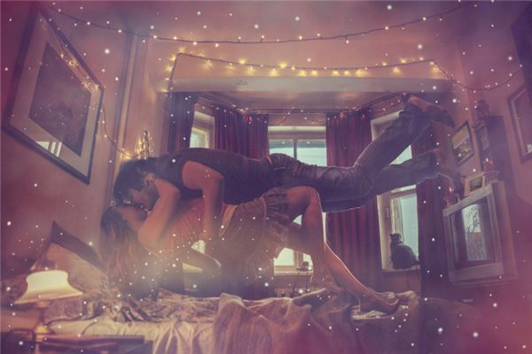 男生肖狗喜歡的女人_十二生肖