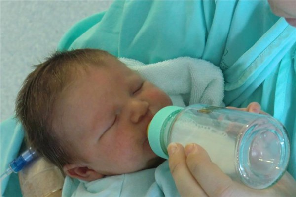 夢見沖奶粉預示了什麼_周公解夢